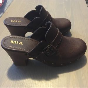 MIA Heeled Clogs